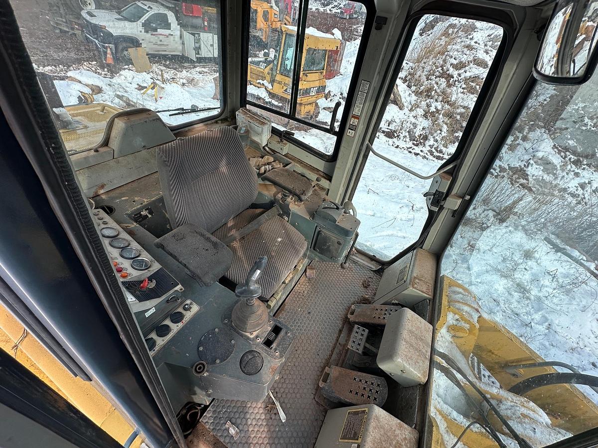 Used 2004 DEERE 755C Series II