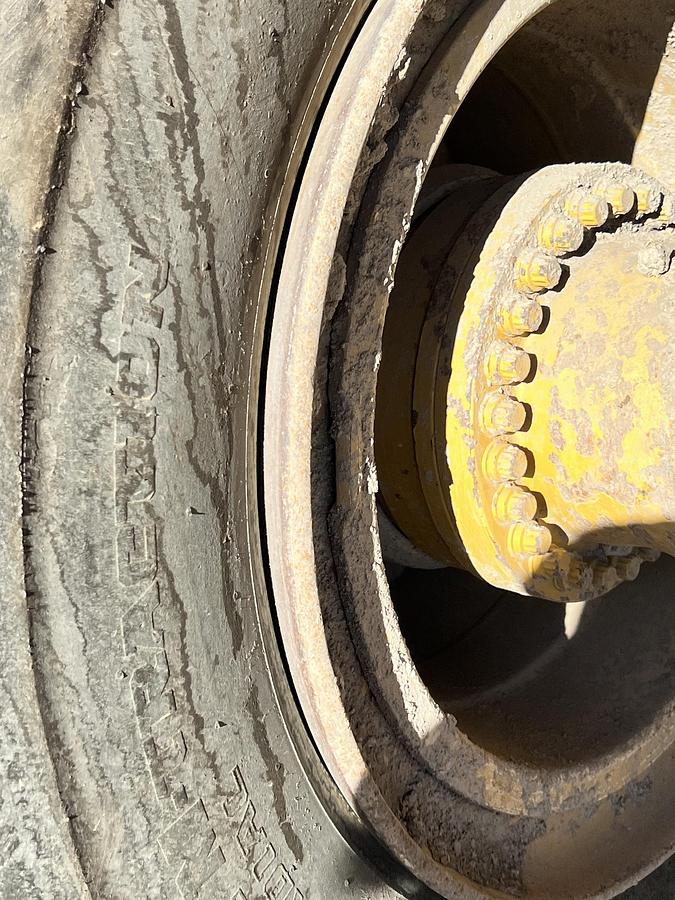 Used 2015 CATERPILLAR 740B