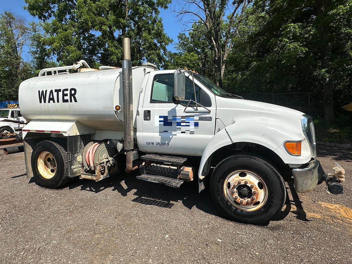 Used 2008 FORD F750