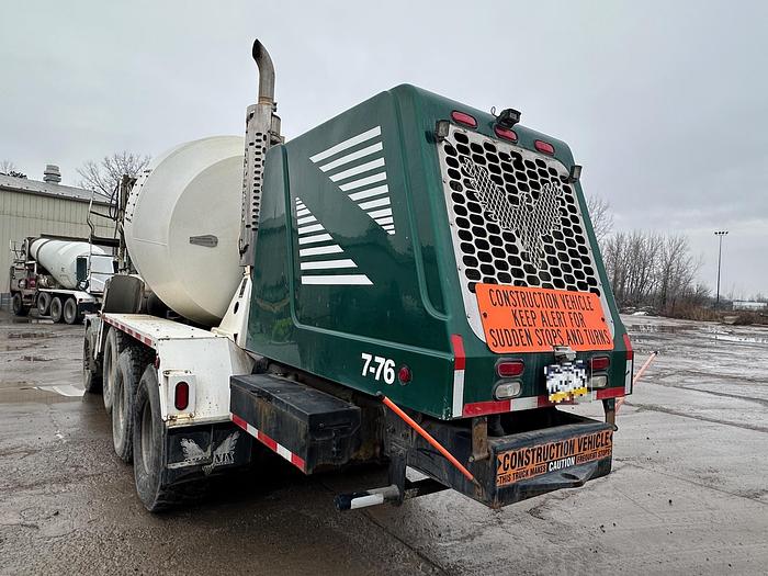 Used 2007 PHOENIX Front Discharge Mixer