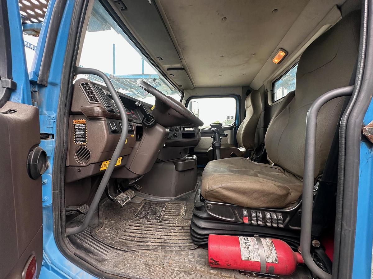 Used 2015 VOLVO VAH Auto Hauler