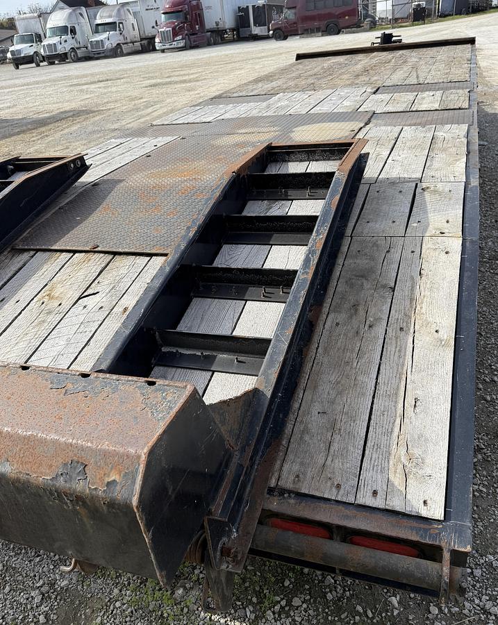 Used 2019 TRAIL KING 32' x 102