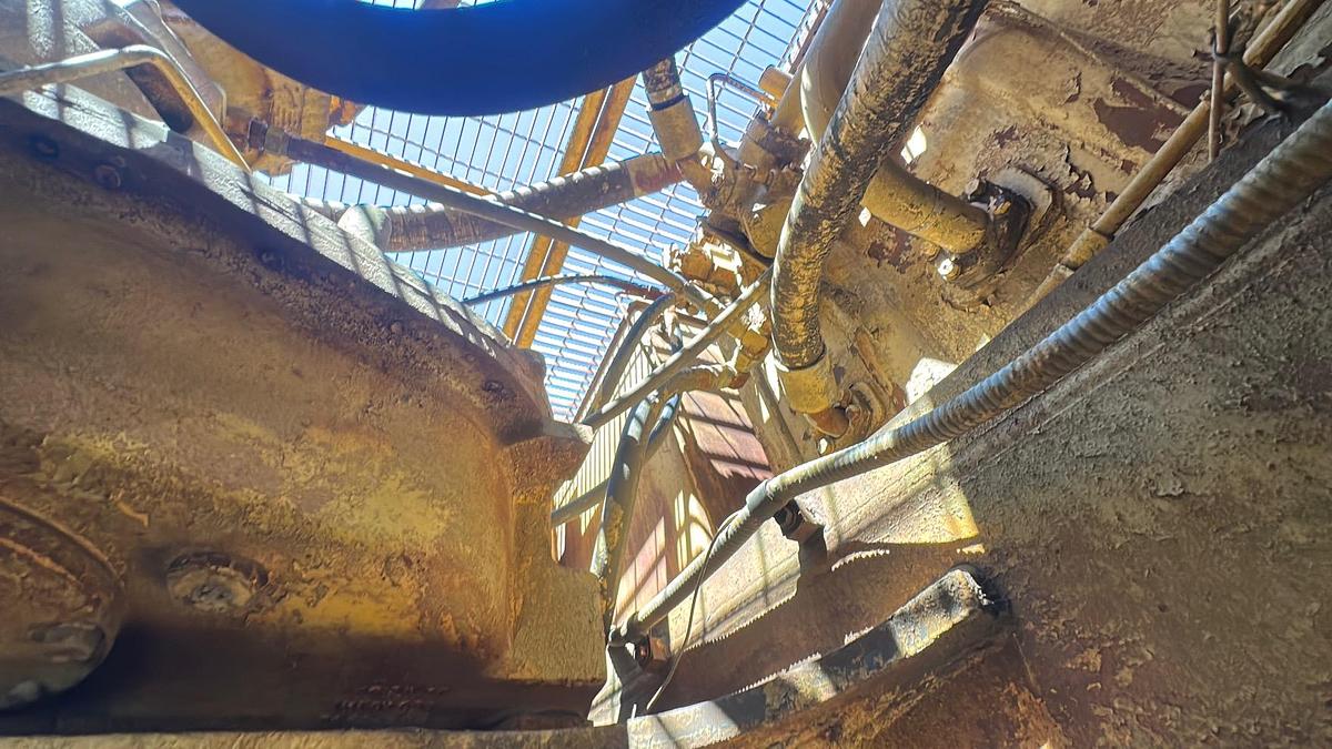 Used 1983 CATERPILLAR 245