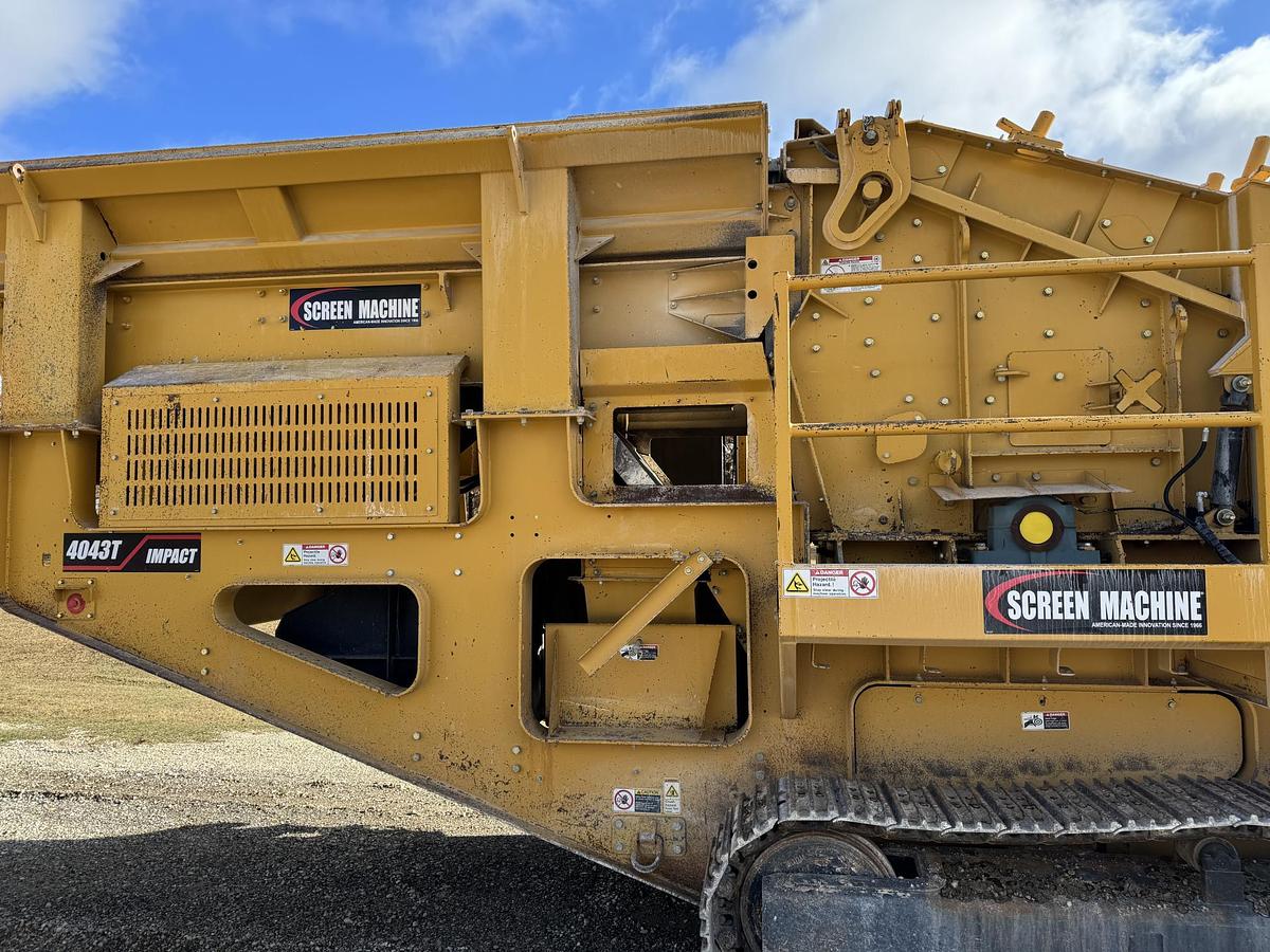 Used 2023 SCREEN MACHINE 4043 TR