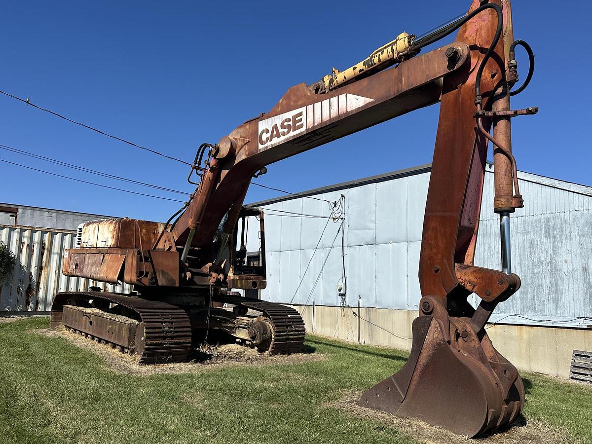 Used 1984 CASE POCLAIN 220CKNA