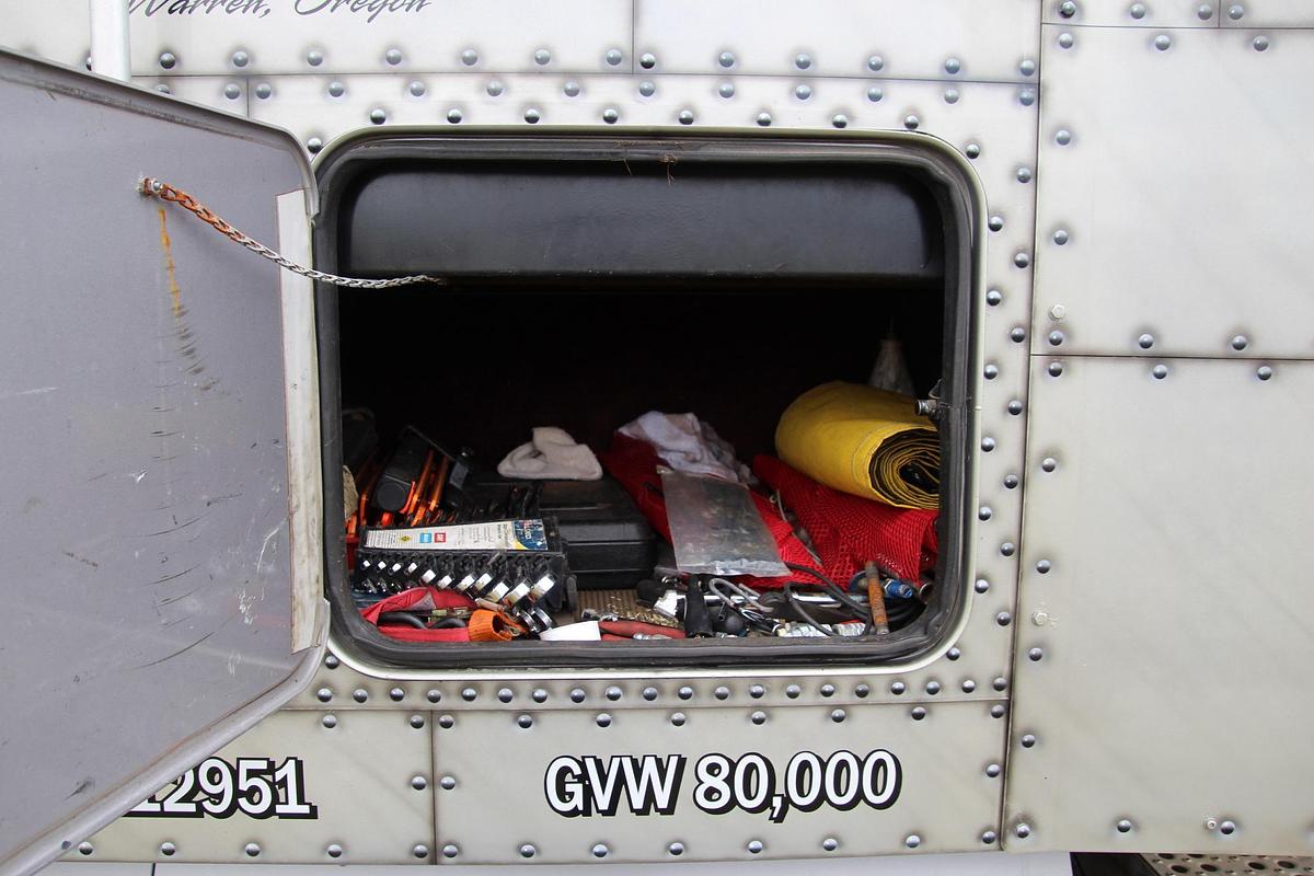 Used 1995 FREIGHTLINER 120