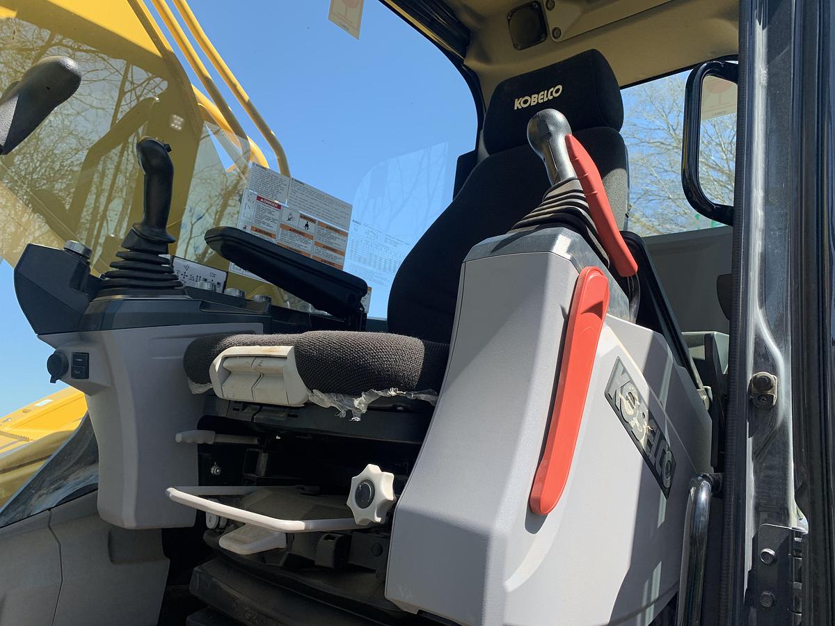 Used 2023 KOBELCO SK210LC