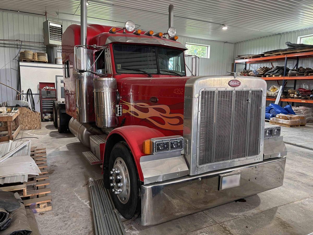 Used 2004 PETERBILT 379