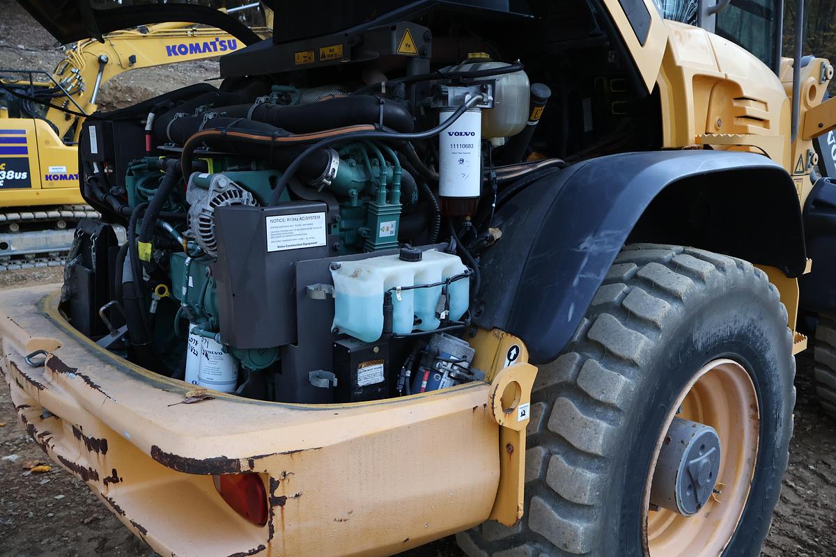 Used 2014 VOLVO L50G