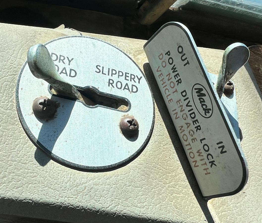 Used 1974 MACK RS767 LST