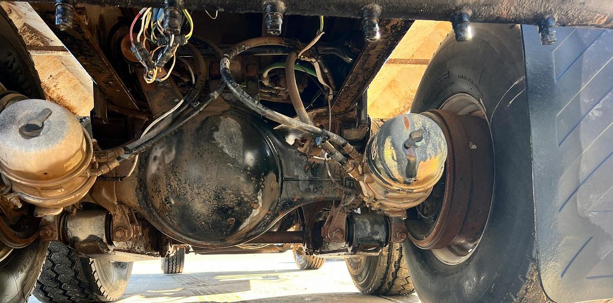 Used 2007 STERLING L7500 Water Truck