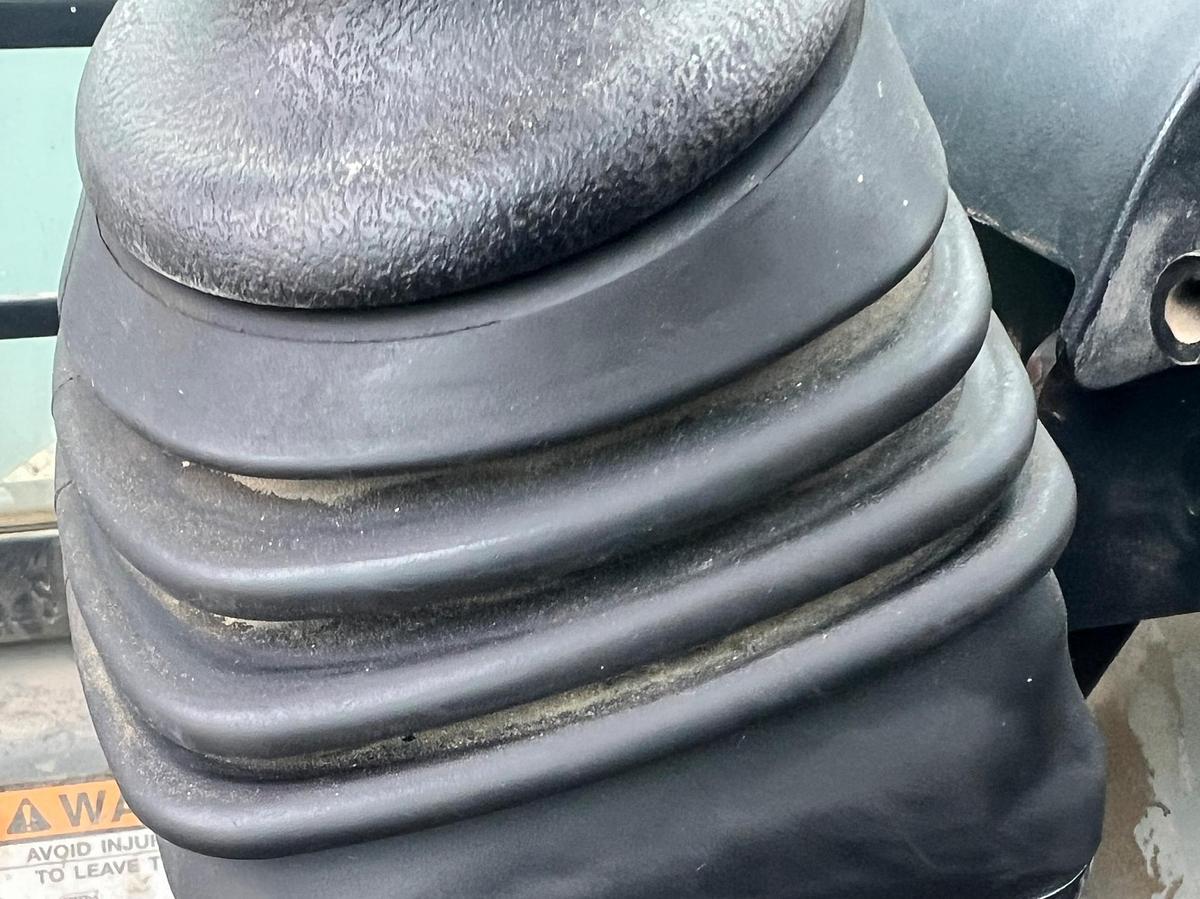 Used 2019 BOBCAT t870