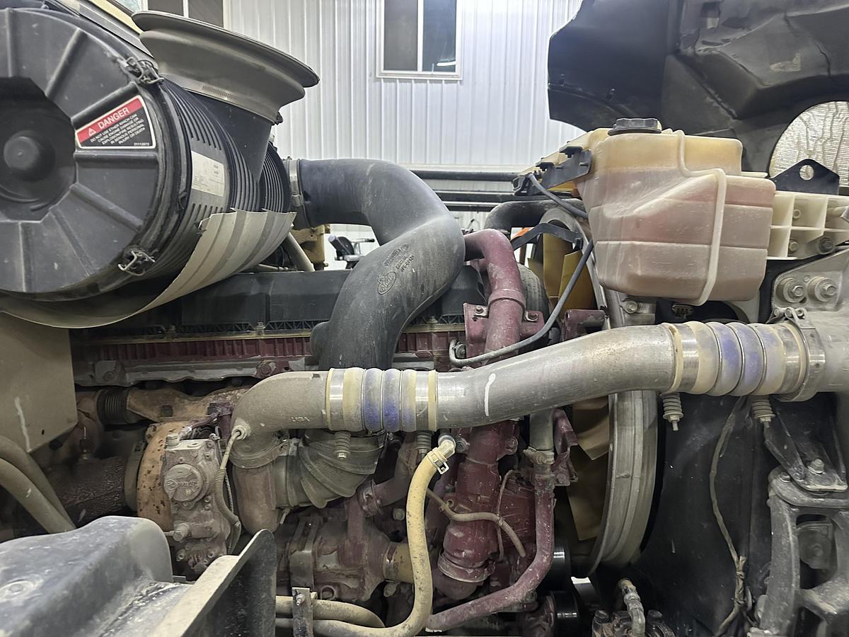 Used 2018 MACK Granite GU713