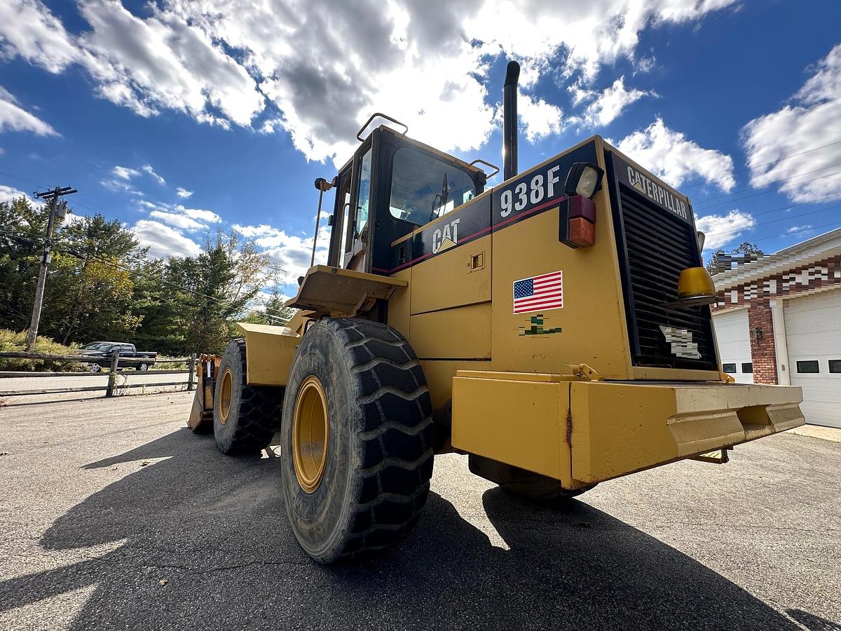 Used 1994 CATERPILLAR 938F