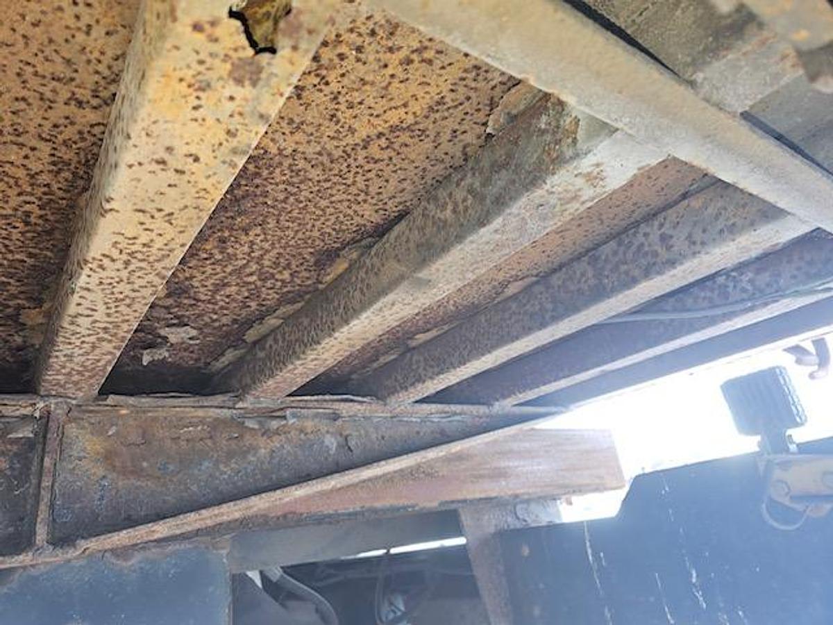 Used 2010 KENWORTH T370