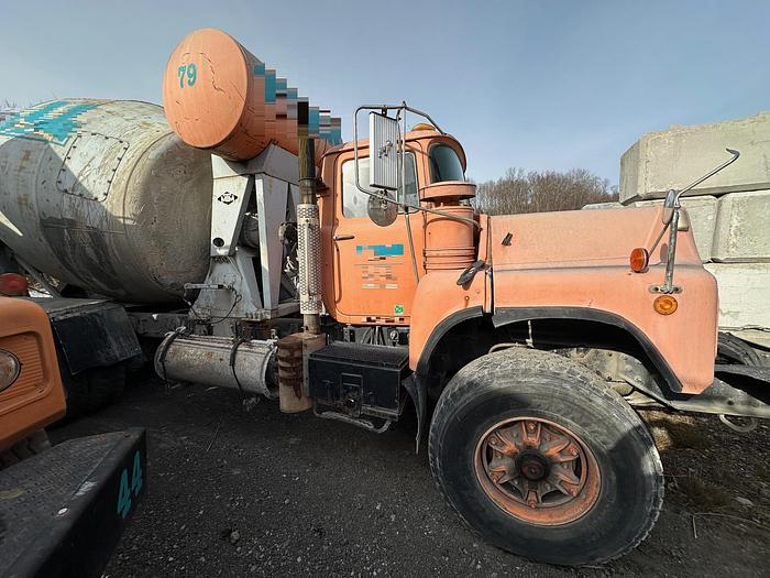 Used 2001 MACK DM688SX