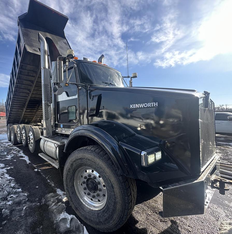 Used 2006 KENWORTH T800