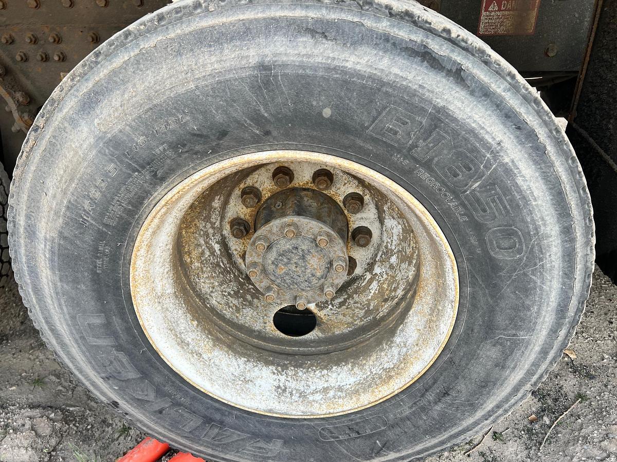 Used 2013 KENWORTH t800