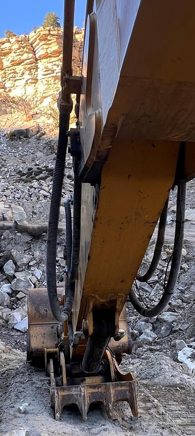 Used 2016 CATERPILLAR 336F L