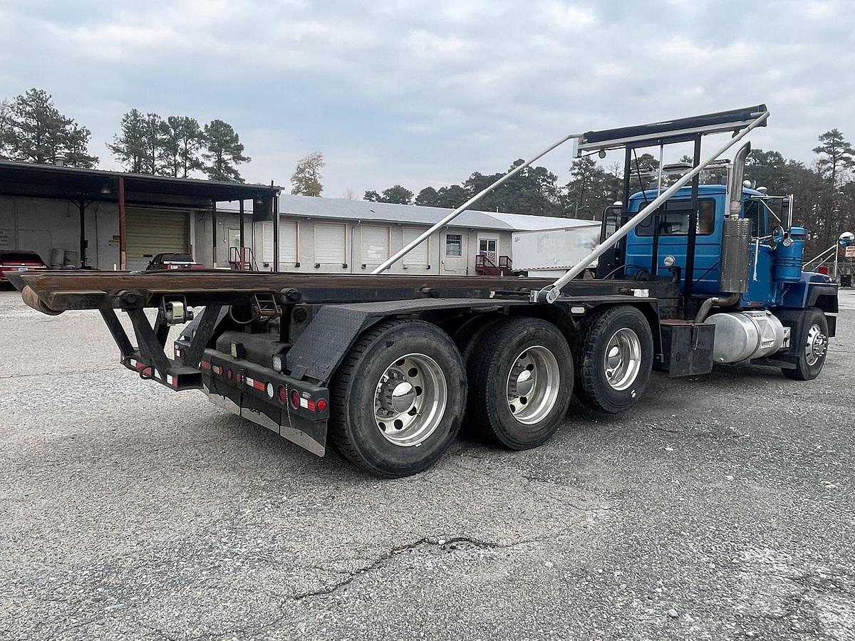 Used 2001 MACK RD688s Roll Off