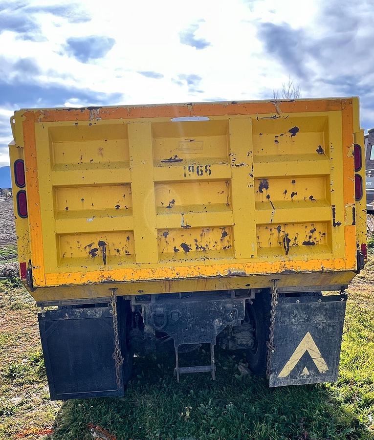 Used 2005 MACK CV713 Granite Dump Truck