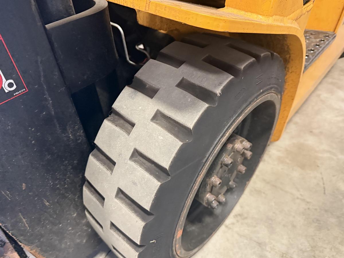 Used 2019 HYUNDAI 25LC-7A