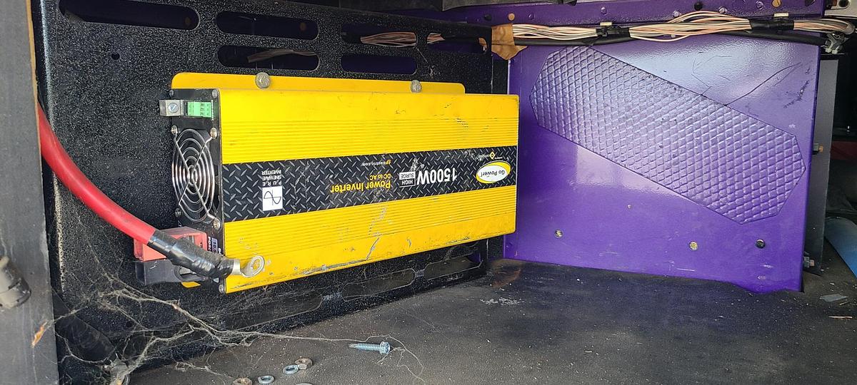 Used 2015 VOLVO VNL64T780