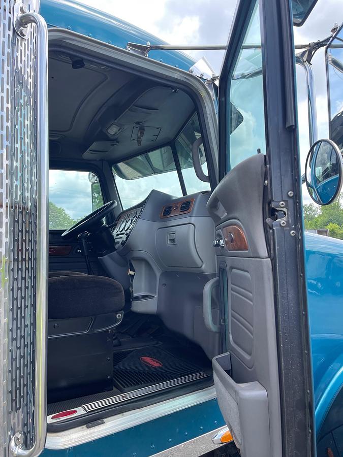 Used 2008 PETERBILT 365