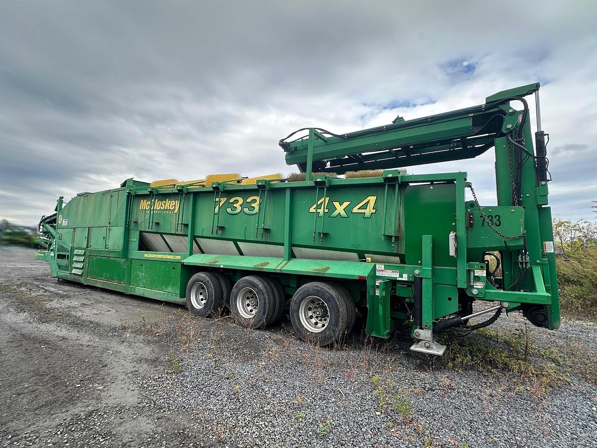 Used 2019 MCCLOSKEY 733RE