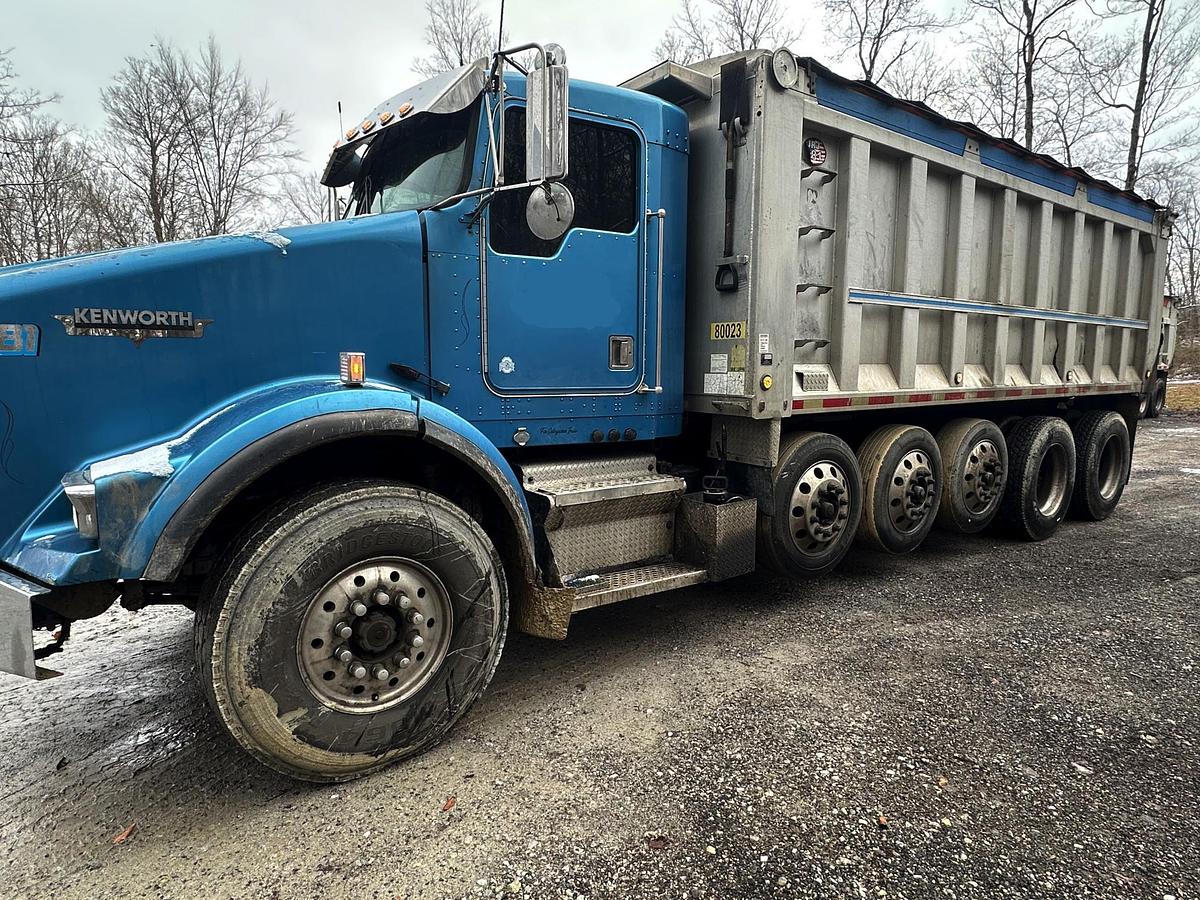 Used 2002 KENWORTH T800