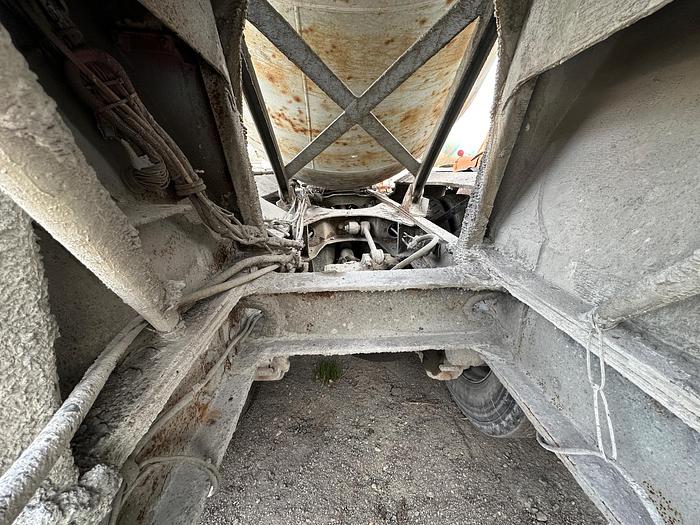 Used 2001 MACK DM688SX