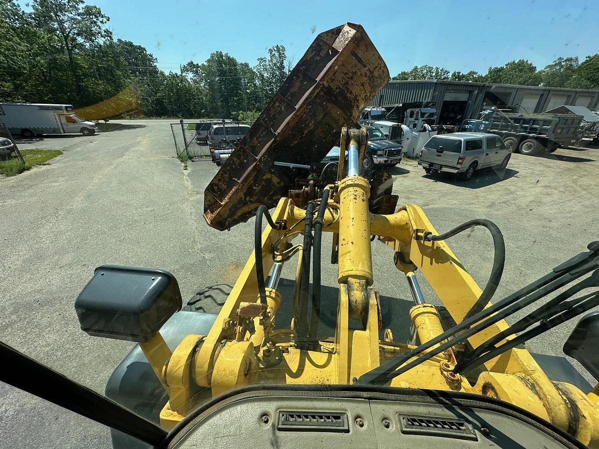 Used 1998 KOMATSU WA320