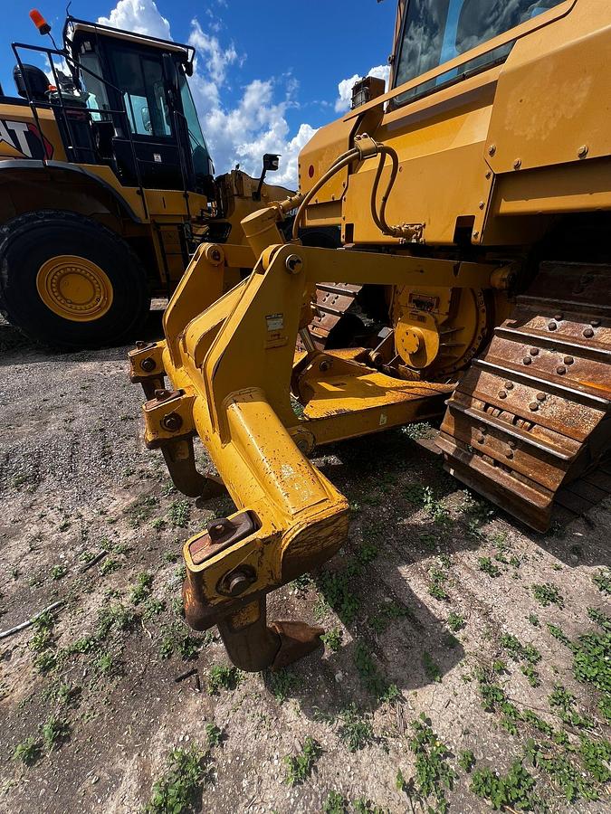 Used 2011 CATERPILLAR D6T XL