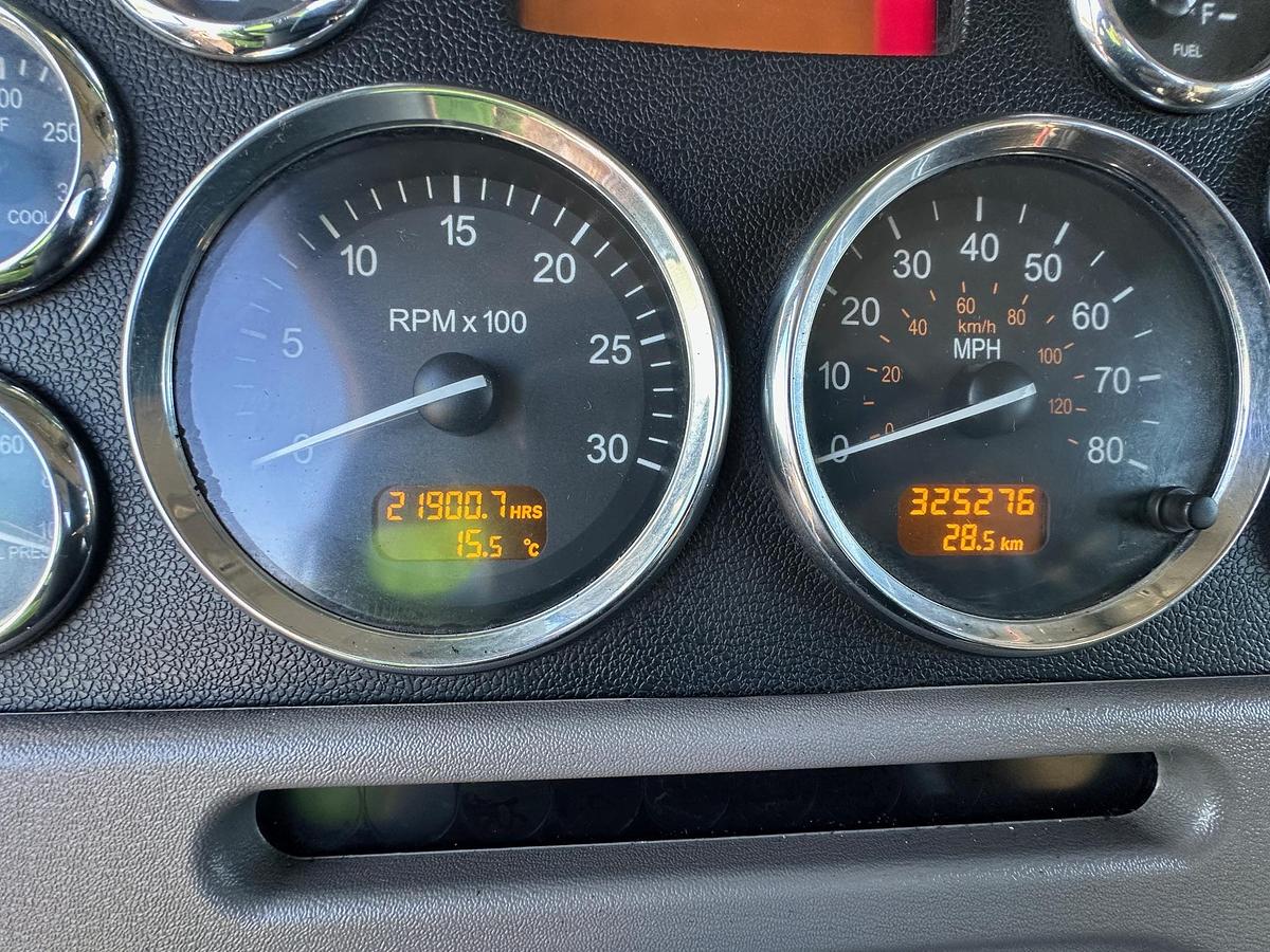 Used 2012 PETERBILT 365