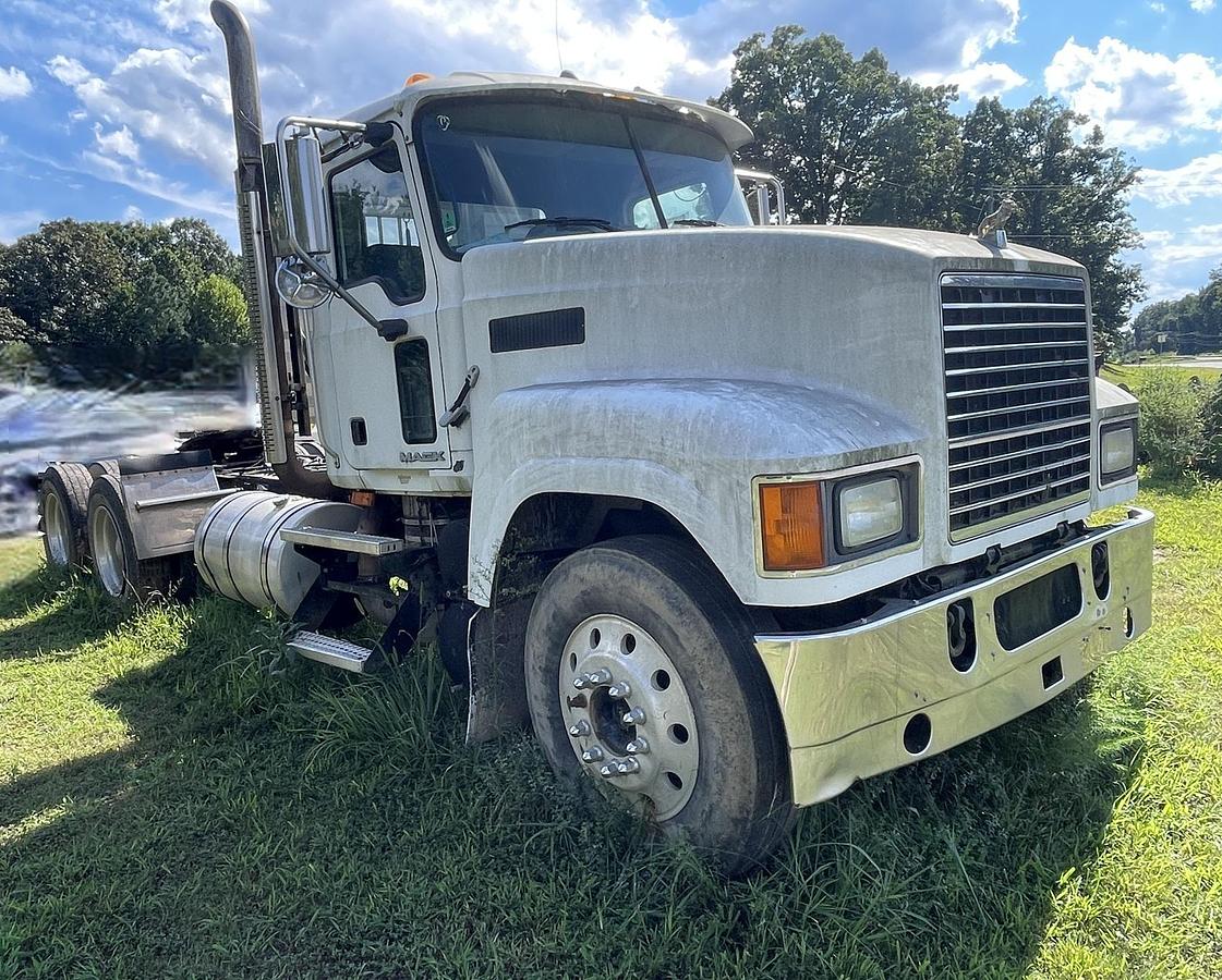 Used 2008 MACK CHU 613 Pinnacle
