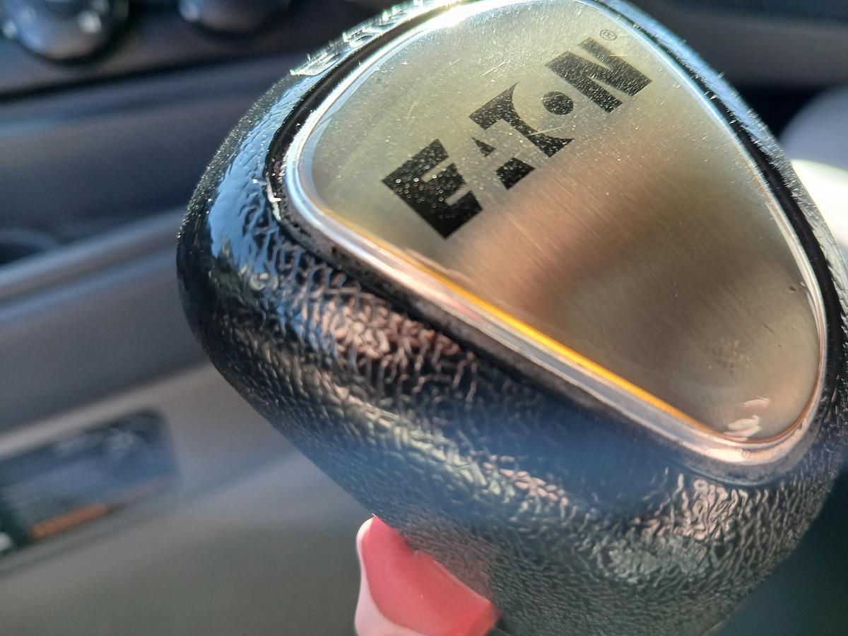 Used 2012 FREIGHTLINER Columbia