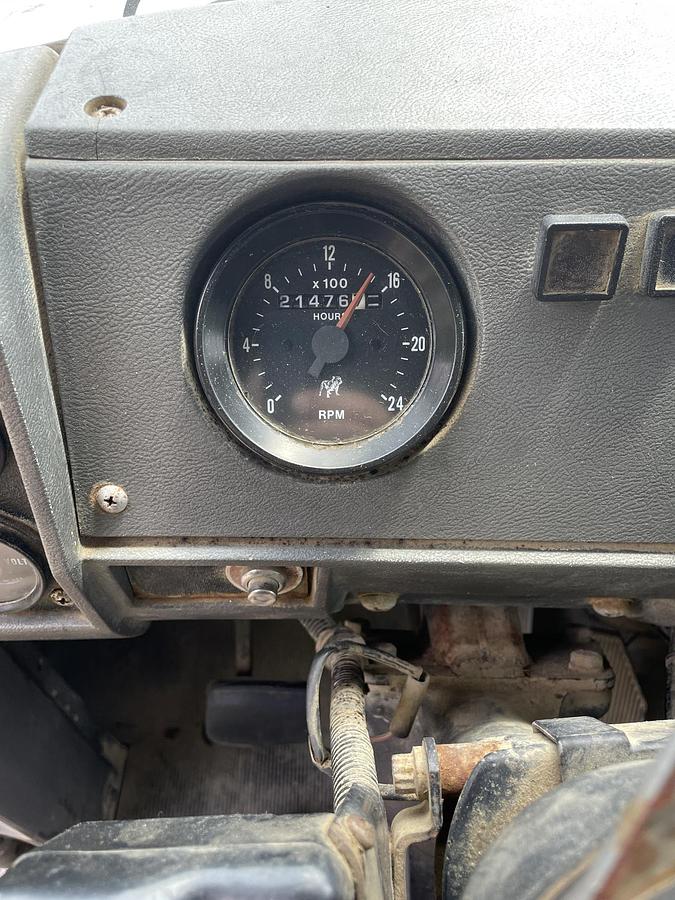 Used 2001 MACK RD 690S Tri Axle