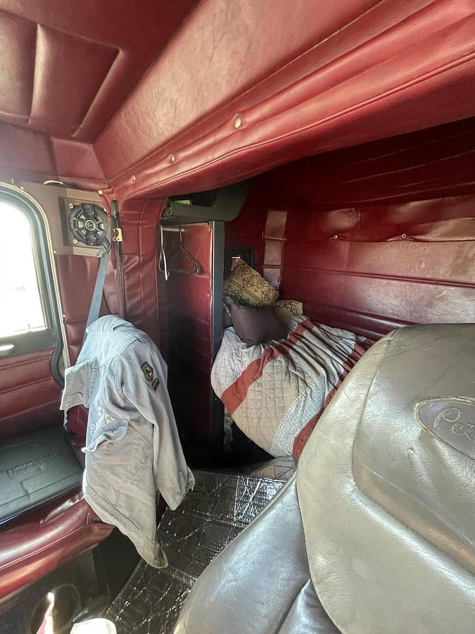 Used 1989 PETERBILT 379