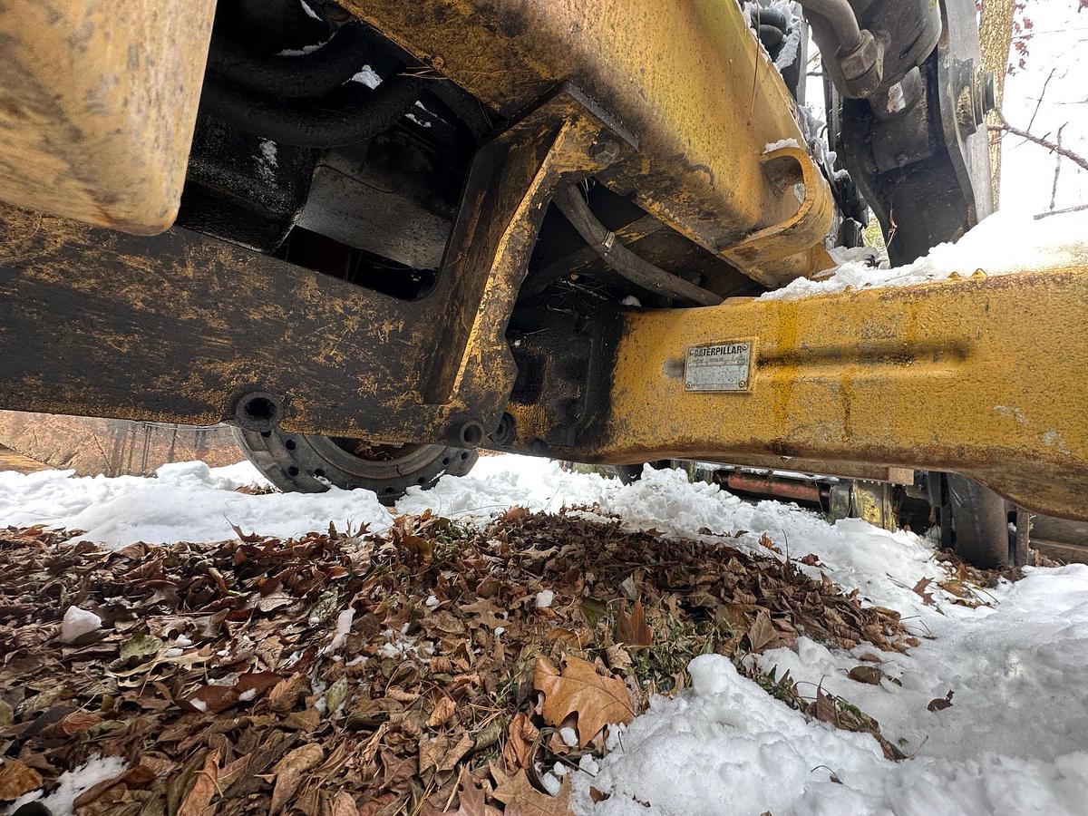 Used 2004 CATERPILLAR 420D IT