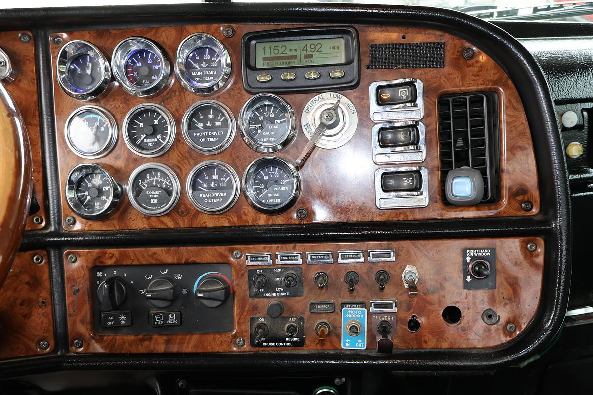 Used 2001 PETERBILT 379