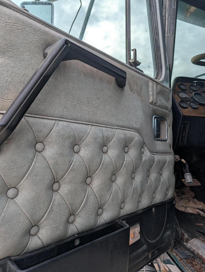 Used 1995 WESTERN STAR 4900