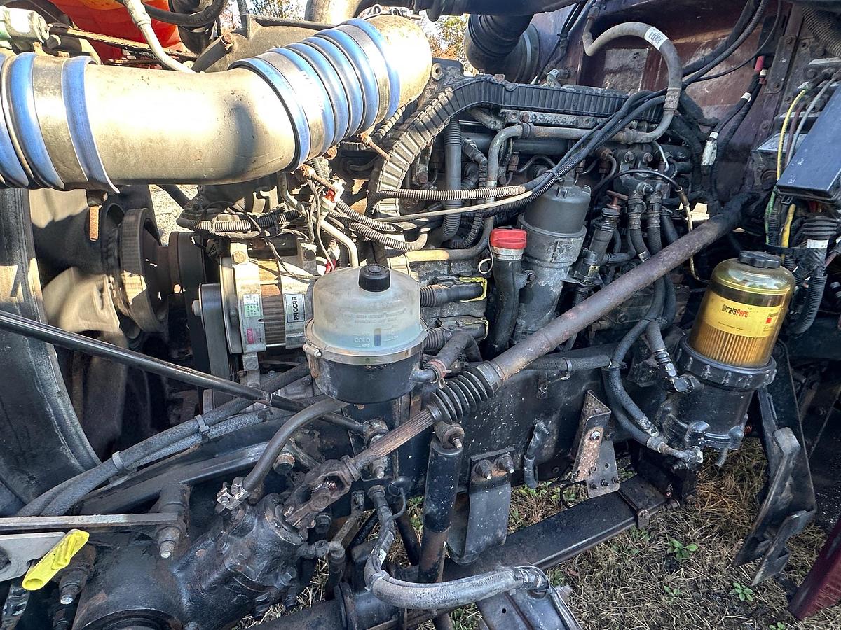 Used 2016 PETERBILT 367