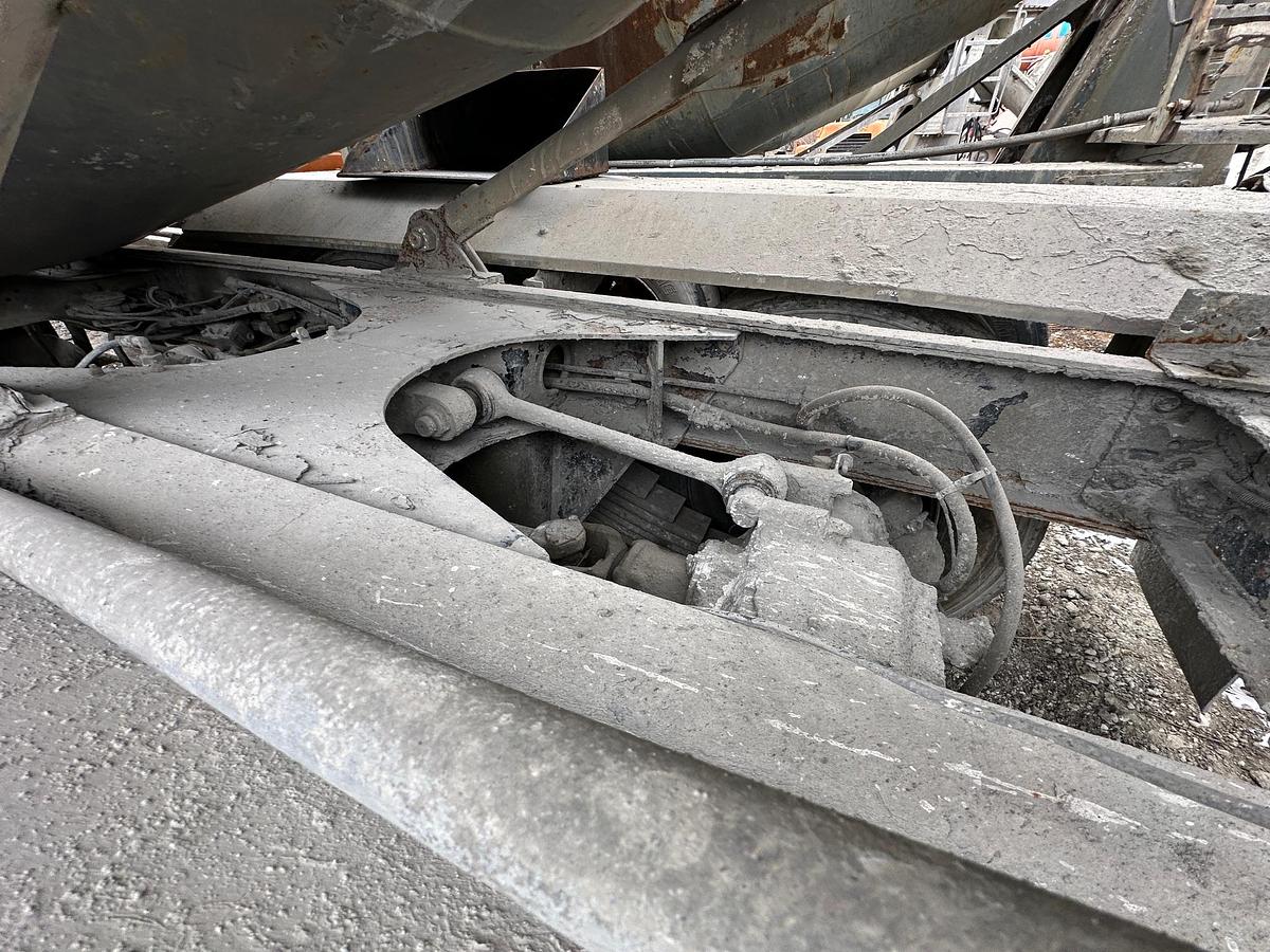 Used 2001 MACK DM690S