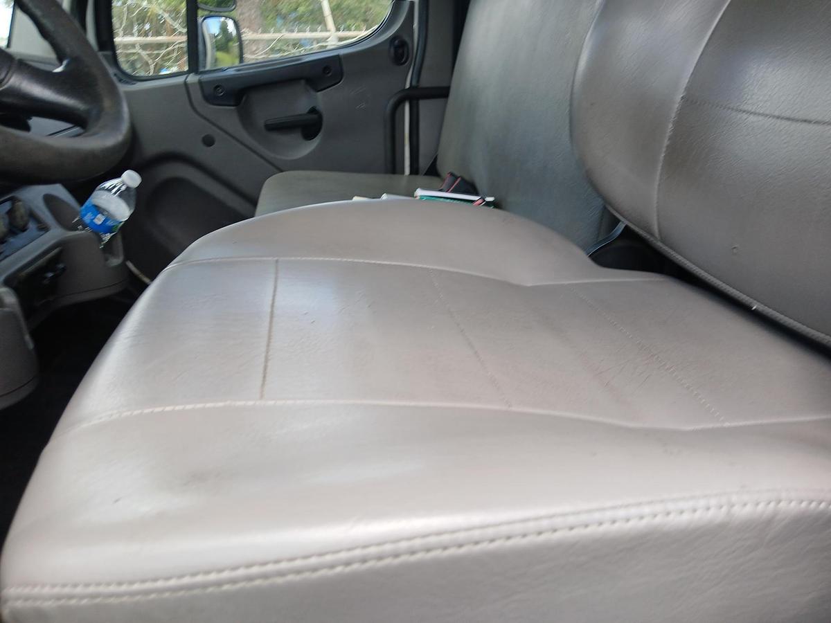 Used 2016 FREIGHTLINER M2 106