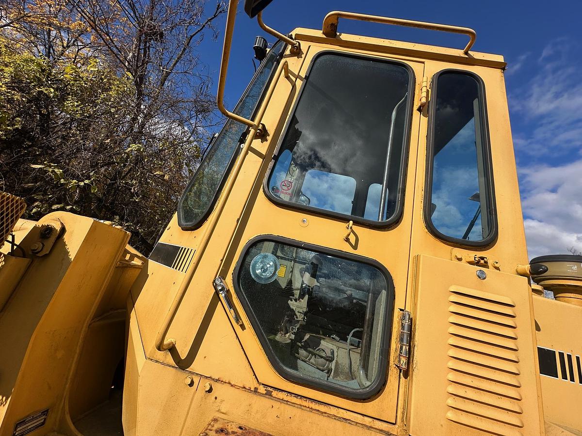 Used 1992 DEERE 444E