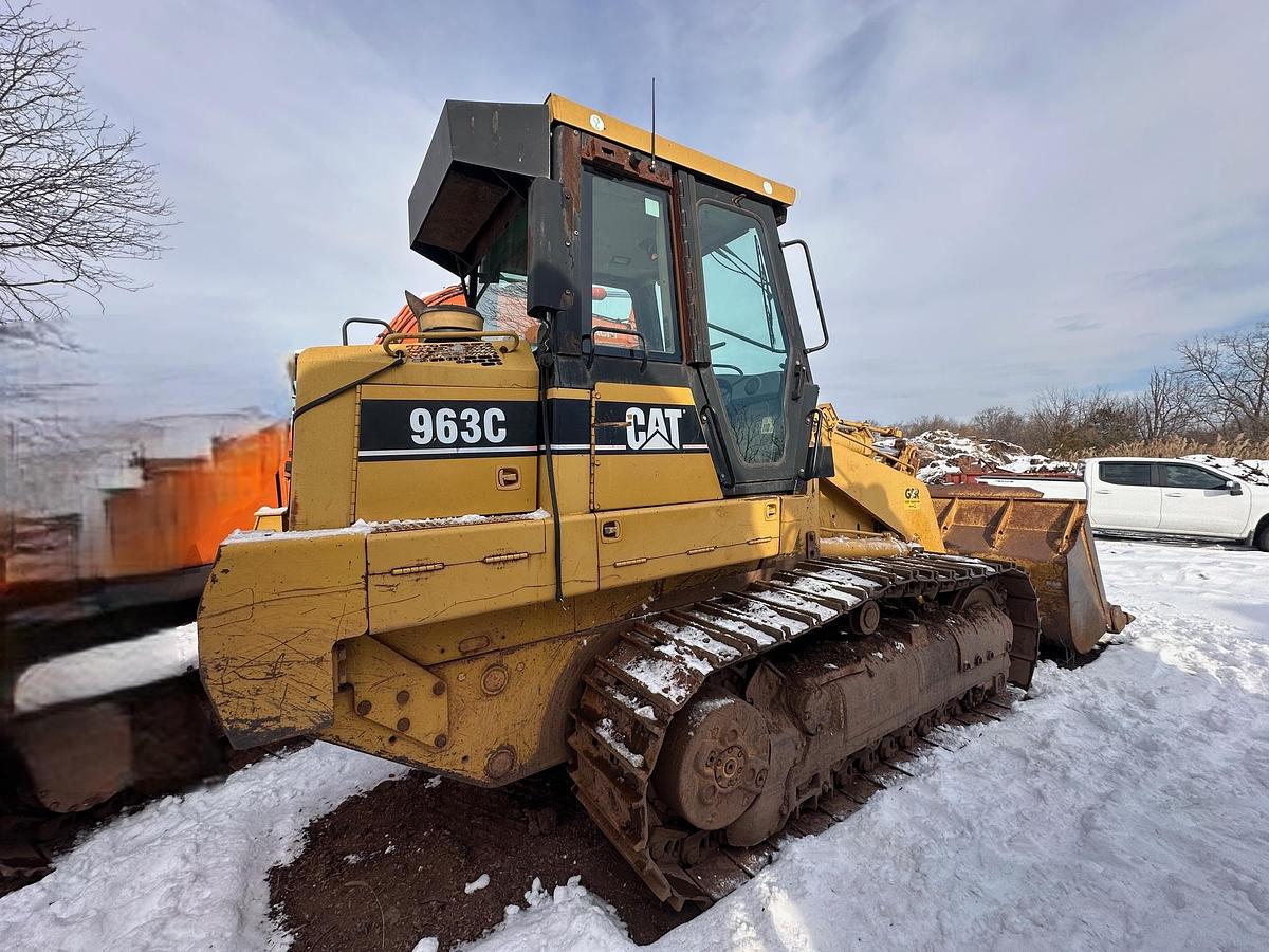 Used 2005 CATERPILLAR 963C