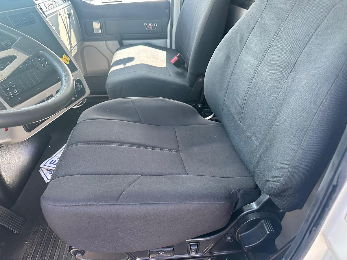 Used 2016 WESTERN STAR 7400