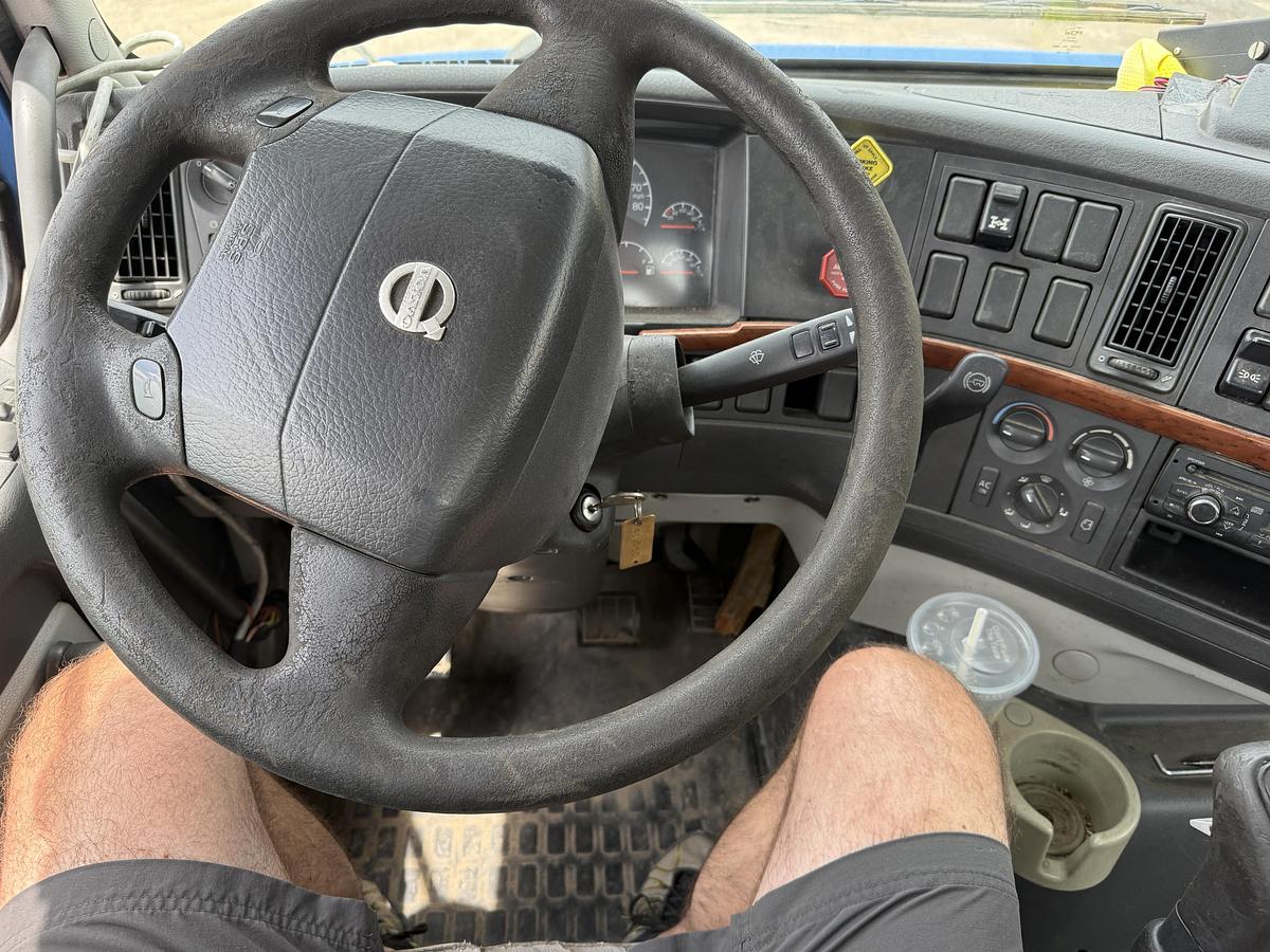 Used 2007 VOLVO VNM