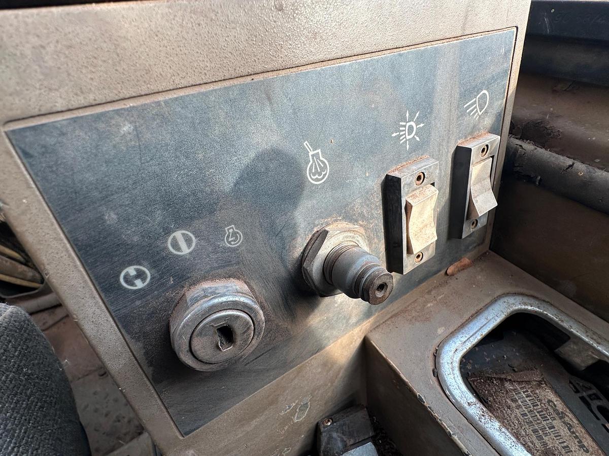 Used 1990 CATERPILLAR 966F