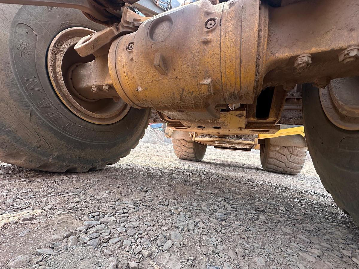 Used 2023 DEERE 744P